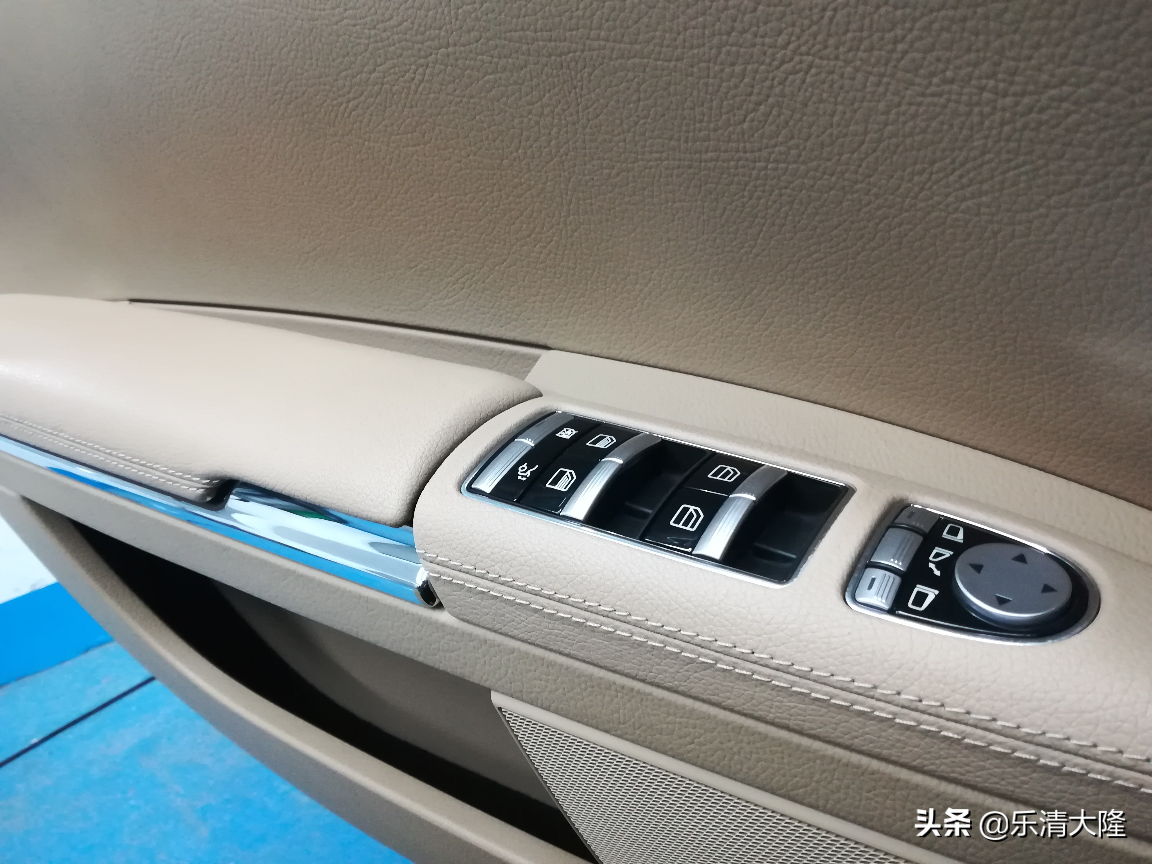 奔驰s350门边镀铬条,奔驰s350座椅清洗翻新