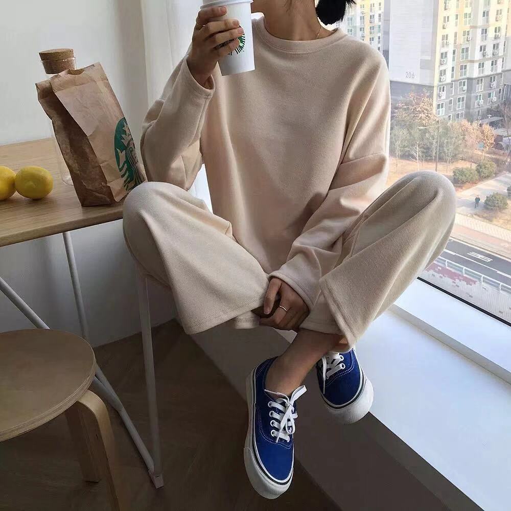 小脚裤已经过时了，跟着三木穿“奶奶裤”，专治胯宽腿粗