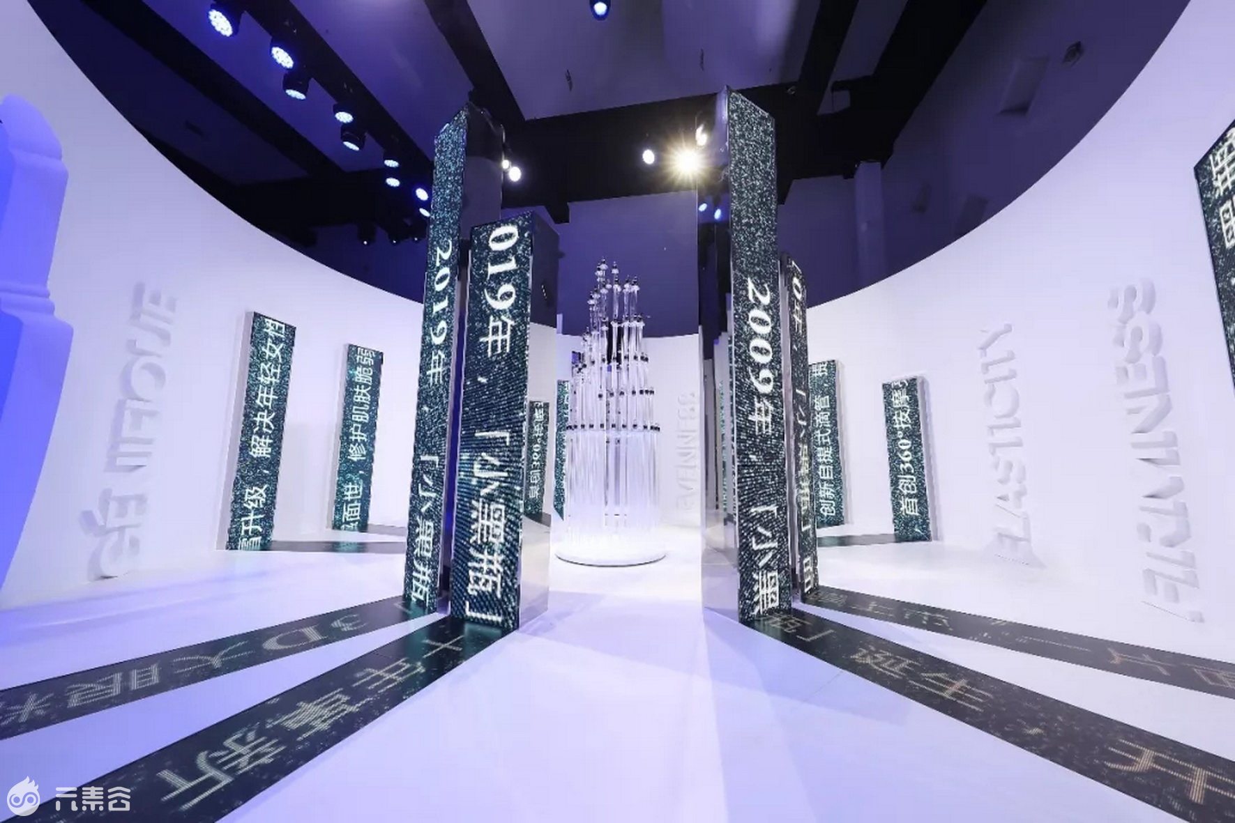 「小黑瓶」的奇幻沉浸体验展