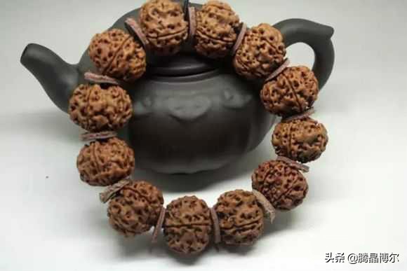 你知道金刚菩提手串怎么盘玩吗？你知道金刚菩提几瓣的最贵吗？