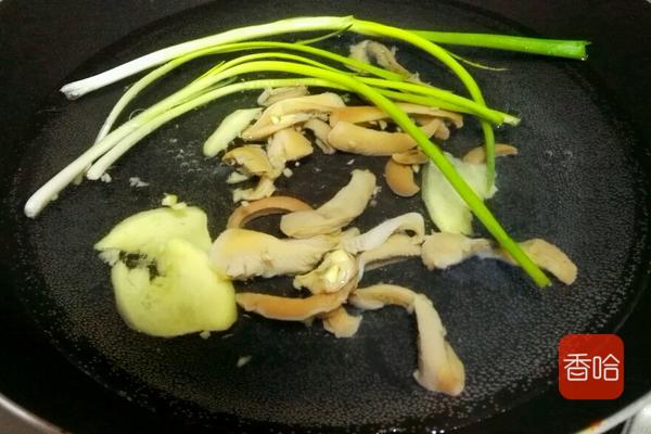 河蚌的既简单又好吃的做法,河蚌最好吃的做法