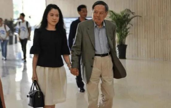 关于杨振宁娶翁帆的原因,杨振宁娶翁帆的真实原因