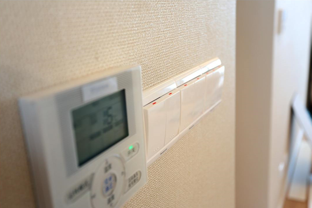 开关插座不买好的会有危险吗,79平三房二厅二卫开关插座清单