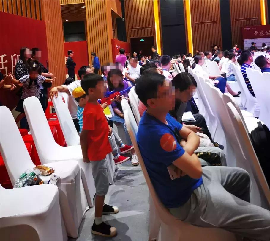 华润一天开俩盘，有的业主直跺脚，有的业主蹦高高