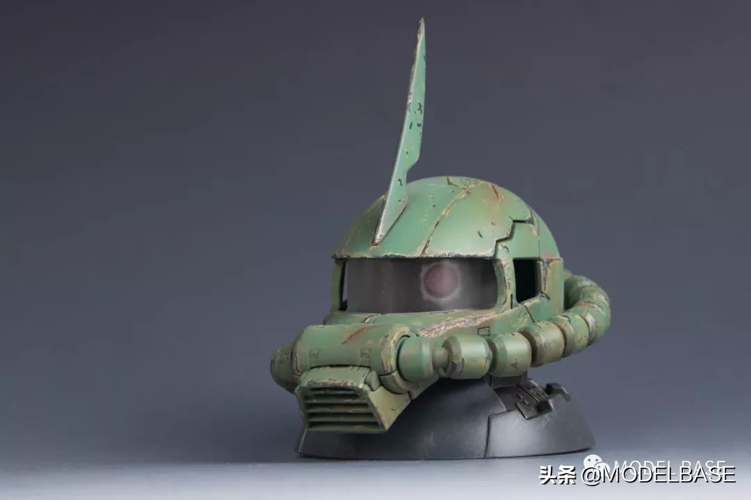 扎古扭蛋头组装,万代蓝标扎古和红标扎古