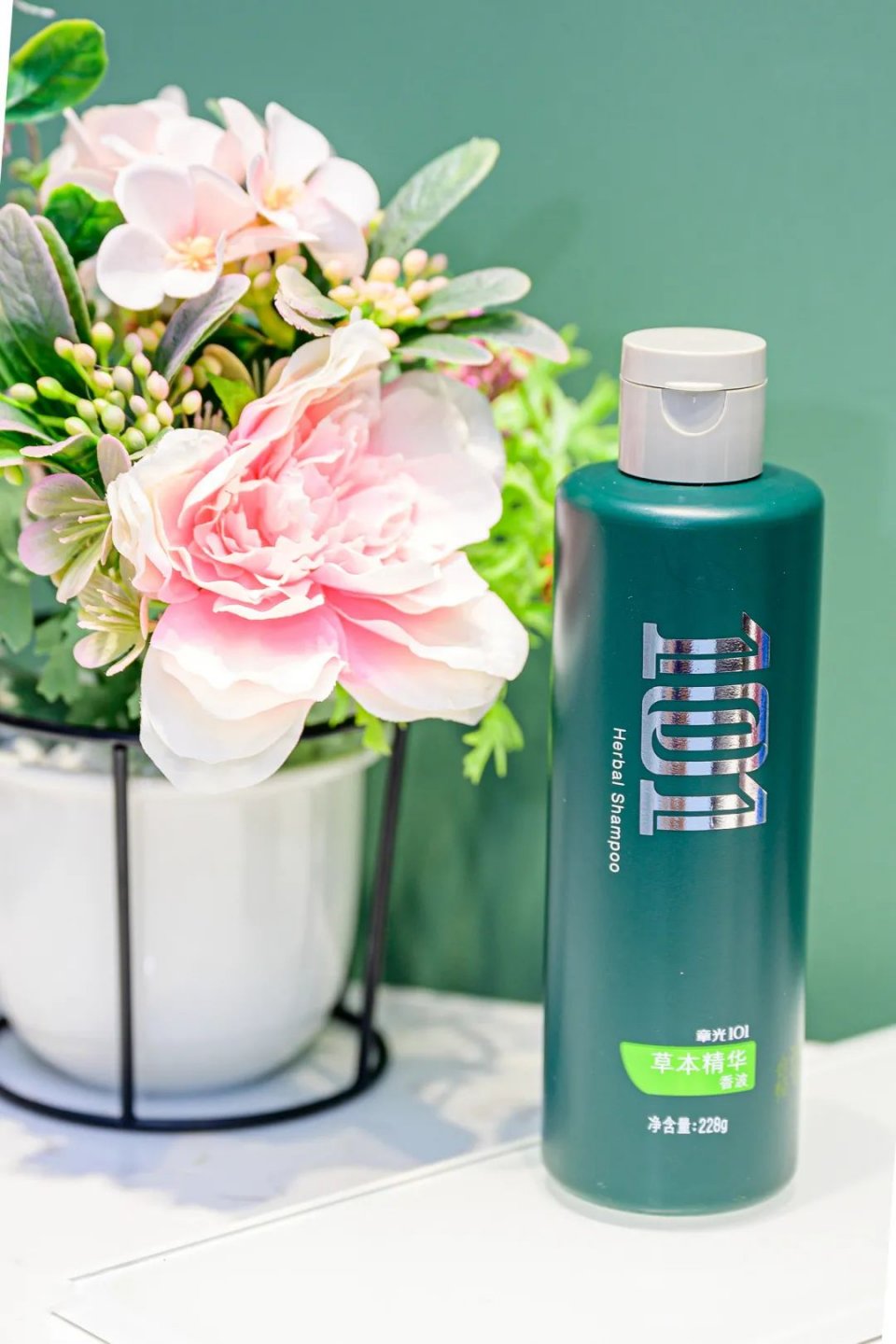 叹头部SPA!拒做人间“油”物,解锁防秃养发小妙招