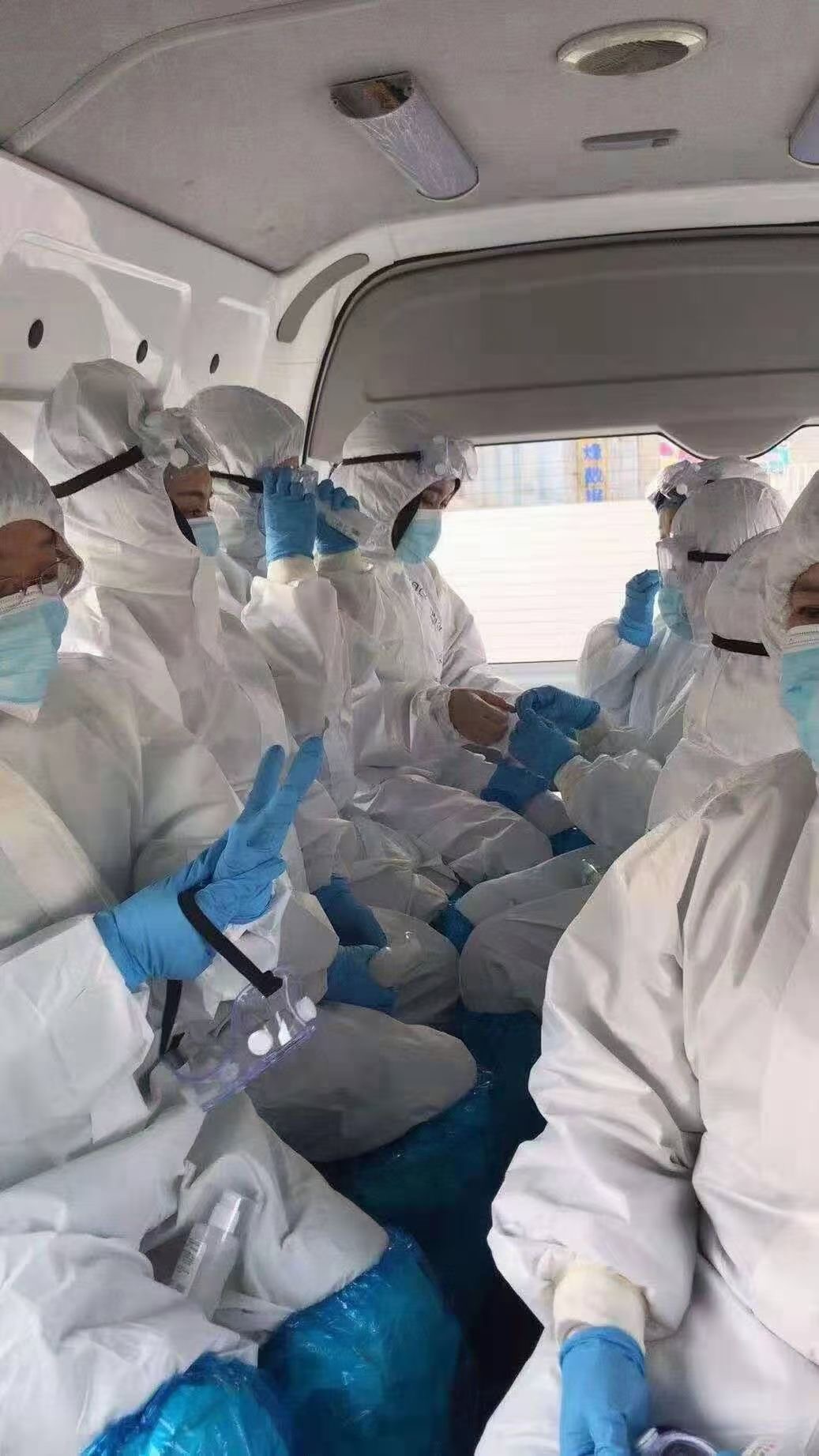 弘扬抗疫爱国精神,医院抗疫精神