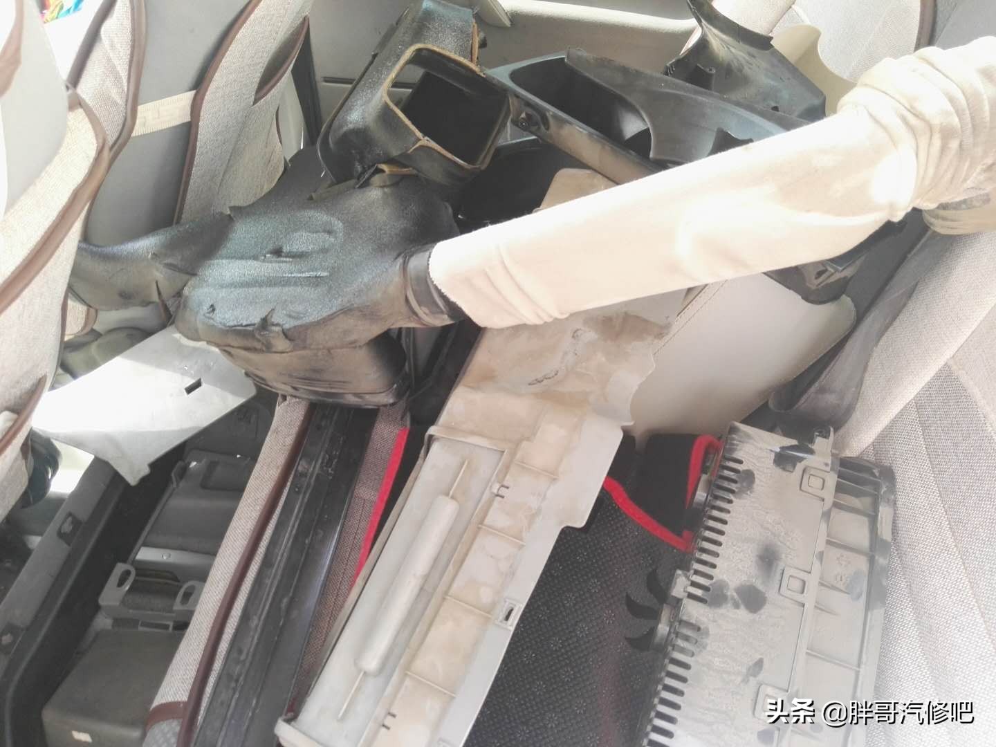 全新捷达暖风水箱爆裂,捷达暖风水箱爆了换一个多少钱