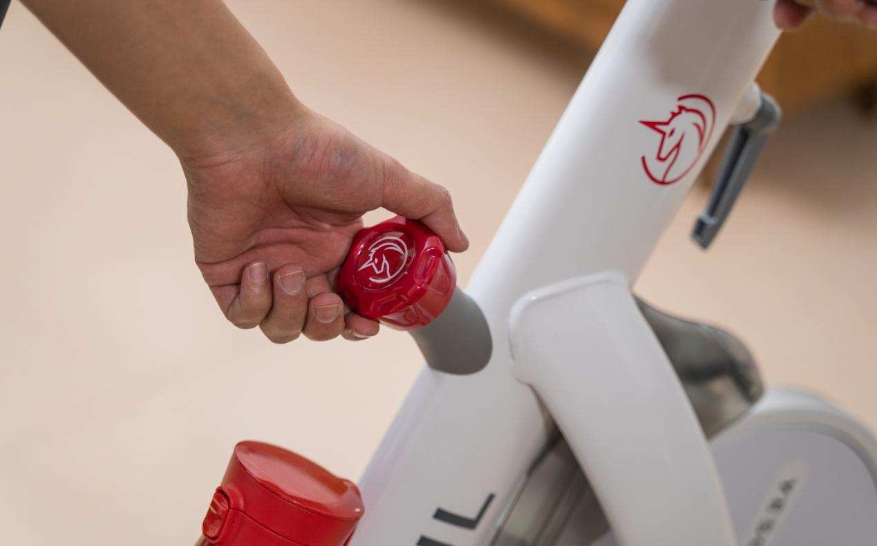 解锁宅家运动的更多乐趣:野小兽动感单车S1体验