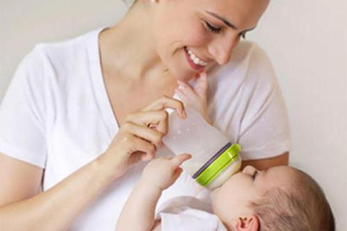 宝宝体弱虚怎么食补,宝宝生病时在饮食上需要注意什么