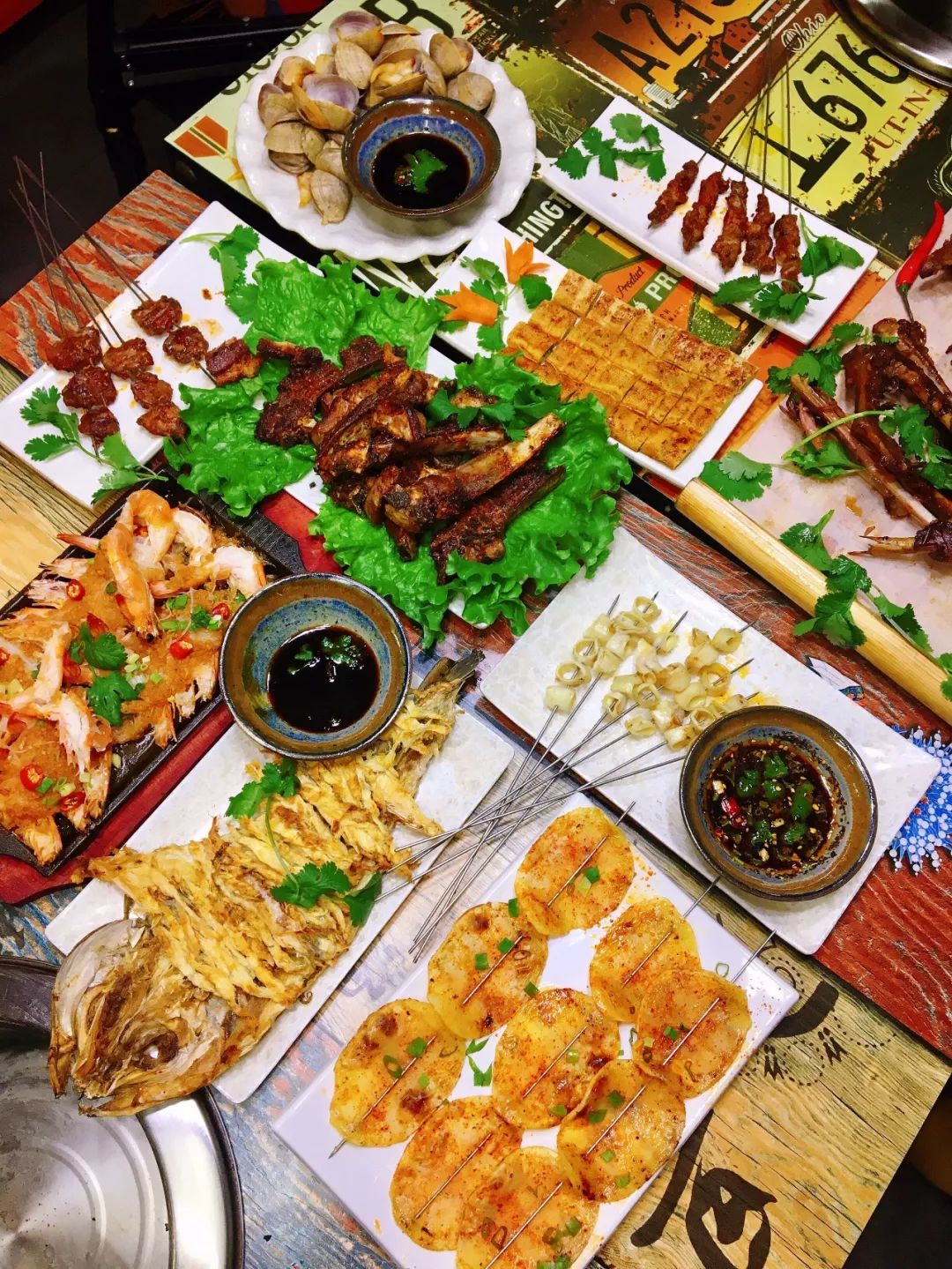 专注烤羊肉串三十年,自助烤串铜火锅