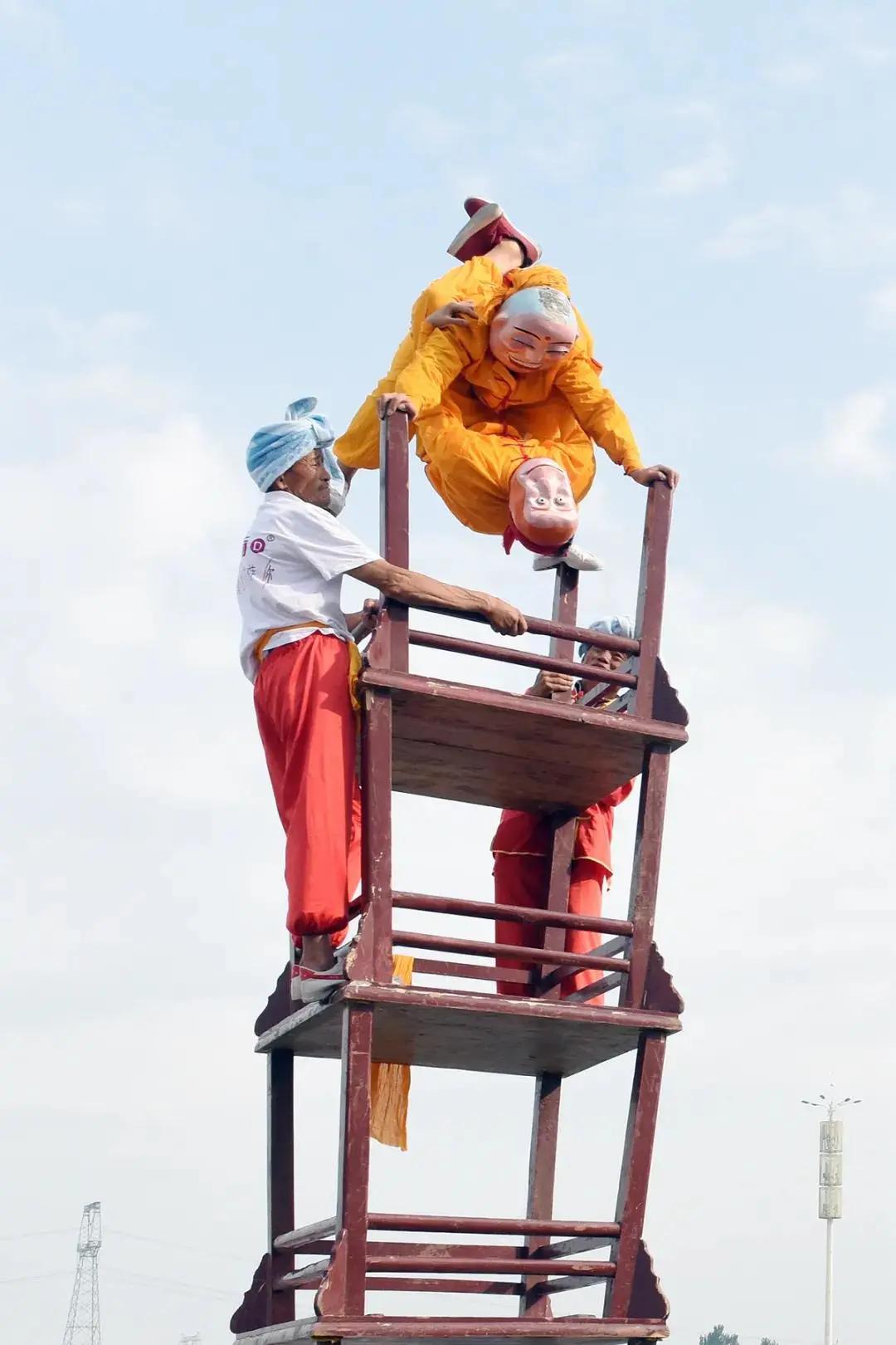 舞狮的是不是有点功夫,舞狮才是真正的中国功夫