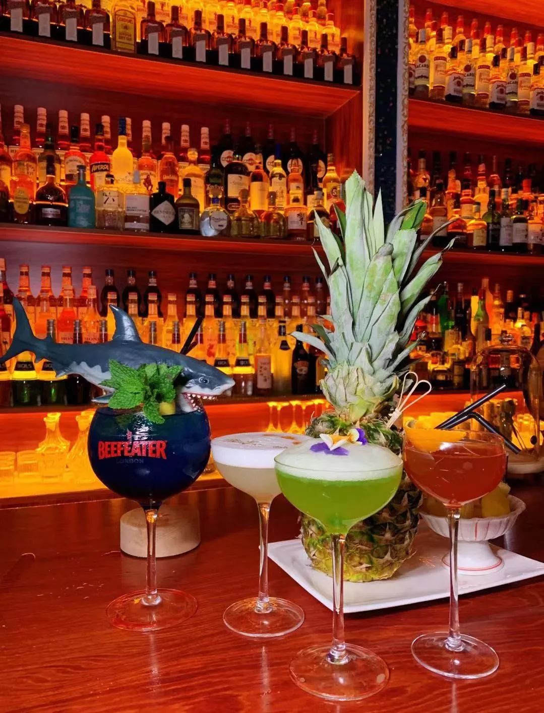 加鱼子酱的鸡尾酒喝过吗？长春首家分子鸡尾酒吧，味道太神奇了