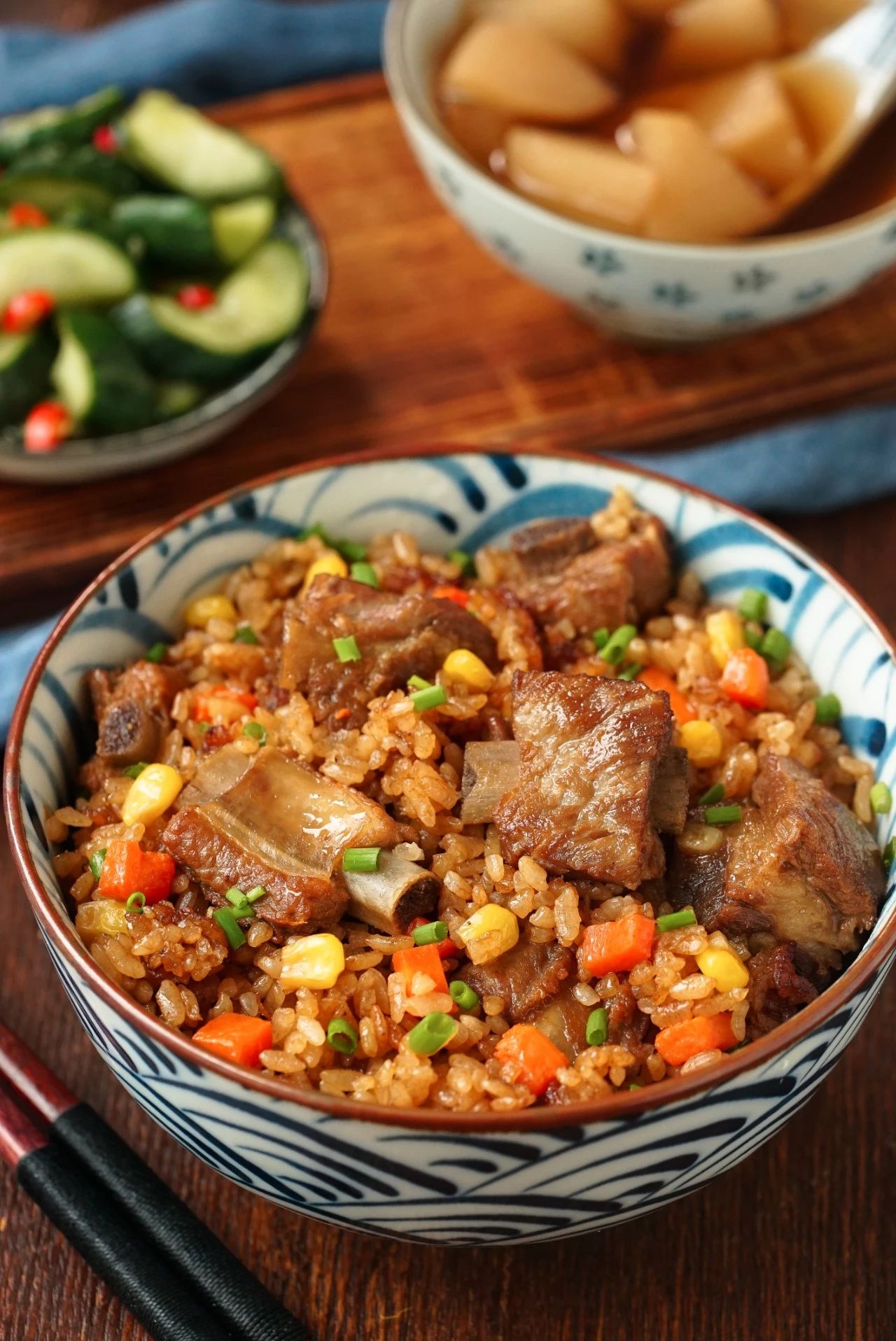 冬天就要吃热乎乎的糯米饭,全家人都能吃的电饭煲焖饭