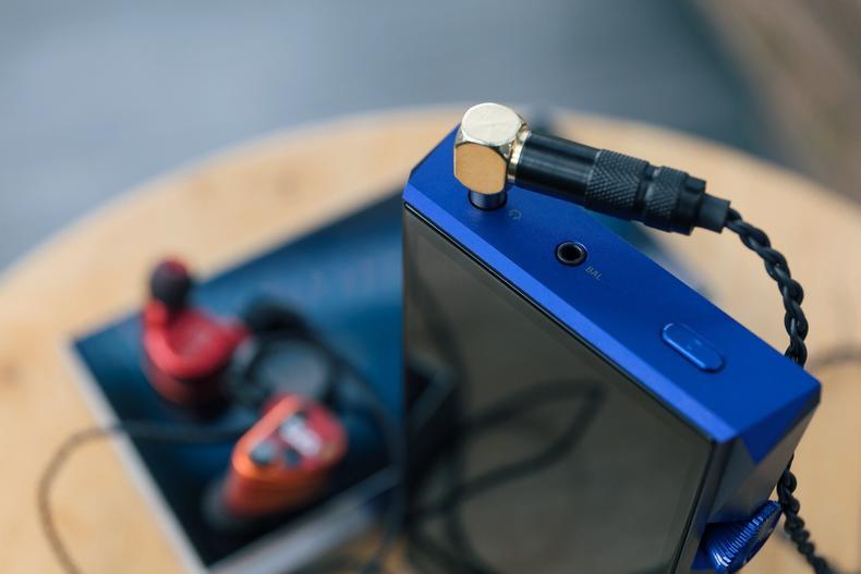 艾利和sp1000mgold开箱,艾利和1000m测评