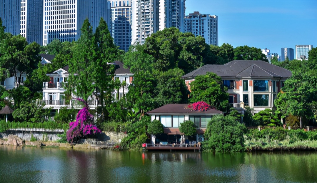 园区如美酒让时光酿造龙湖小区“不老”的秘密