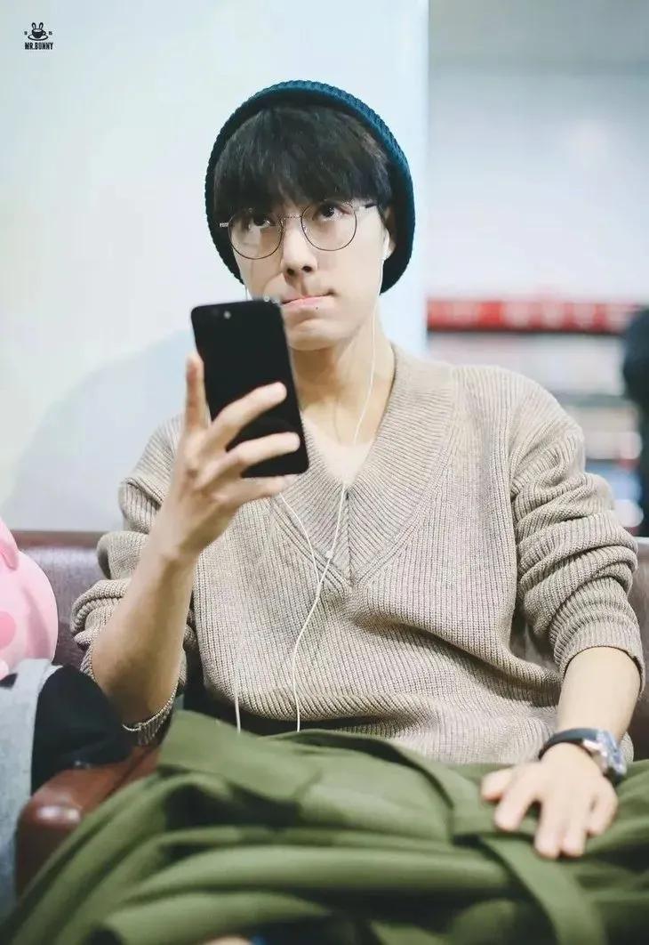 jennie同款提花高领毛衣,jennie同款开衫毛衣