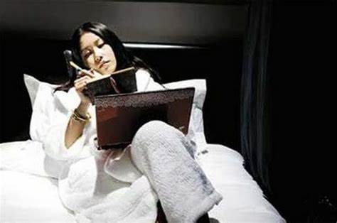 别想歪了，“试睡”是一个正经的职业