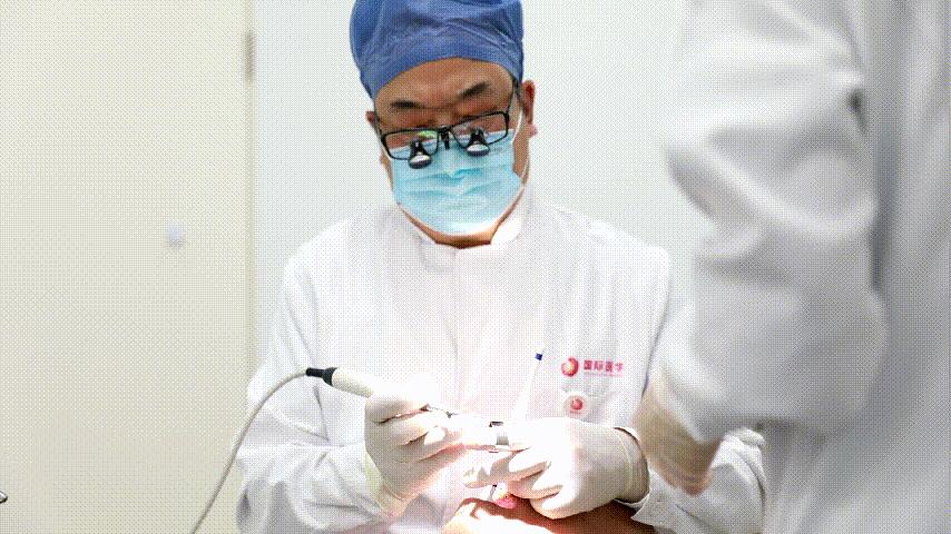 倪龙兴:用心守护牙齿健康
