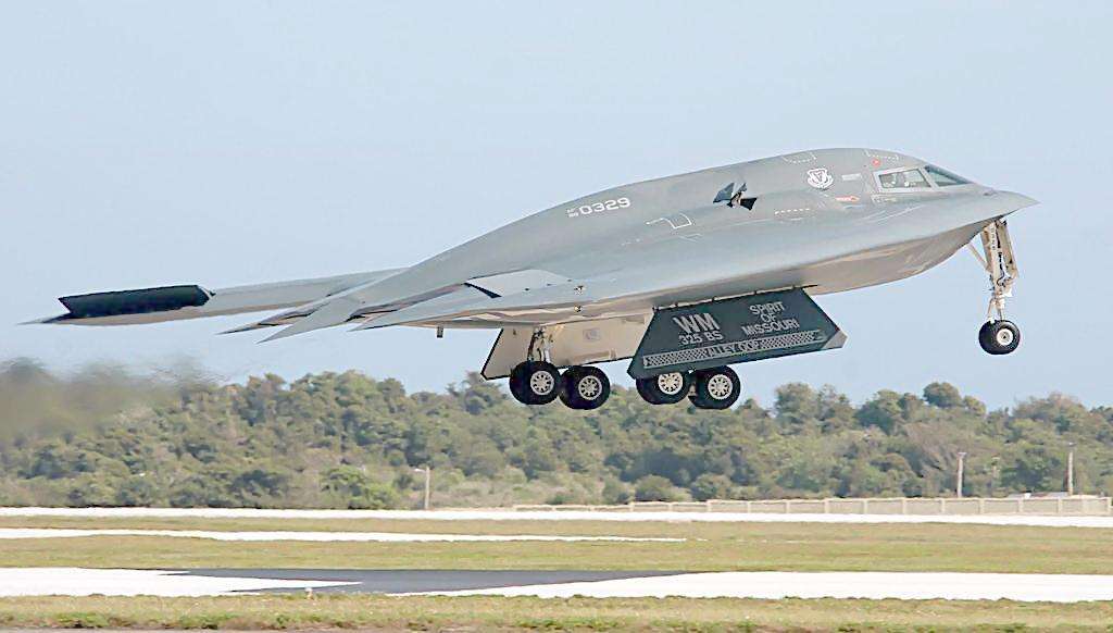 中国领先世界的战略轰炸机,领先世界30年的战斗机