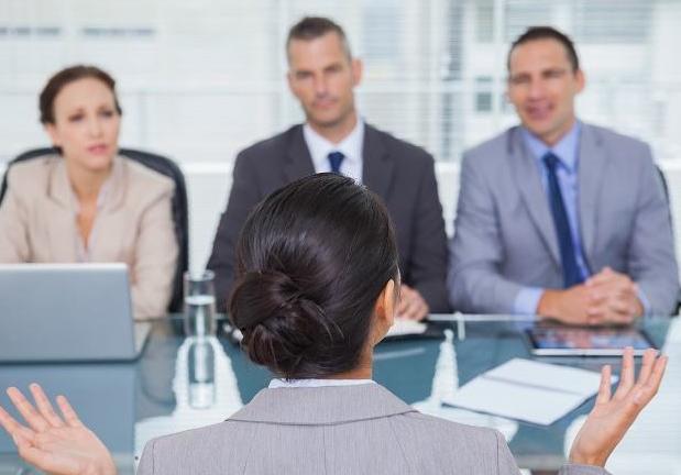 面试人字加一笔是什么字,面试官证字少一笔是什么字