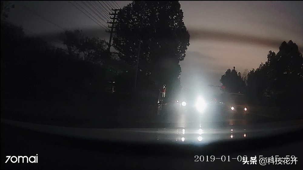 70迈流媒体记录仪10寸,70迈流媒体记录仪测评