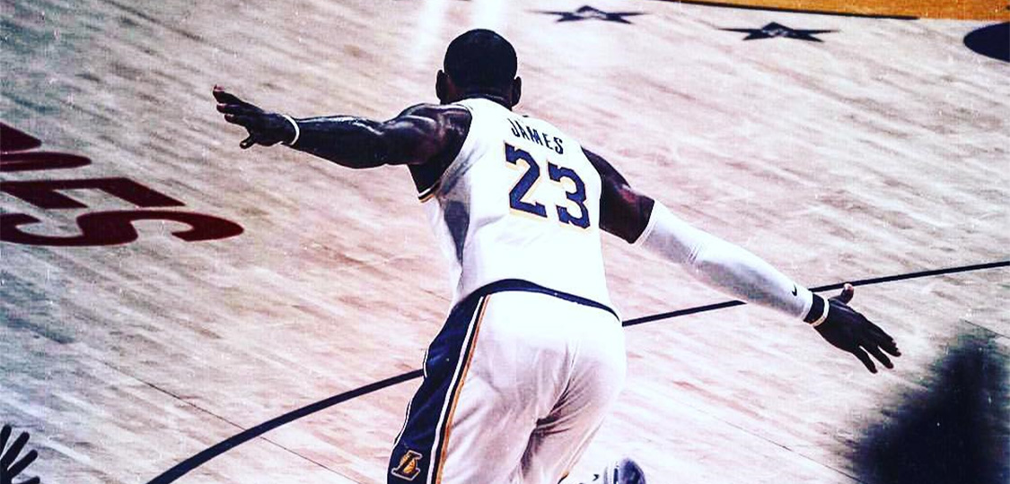 詹姆斯这次夺冠带领球队打了几场,詹姆斯几进总决赛几次夺冠