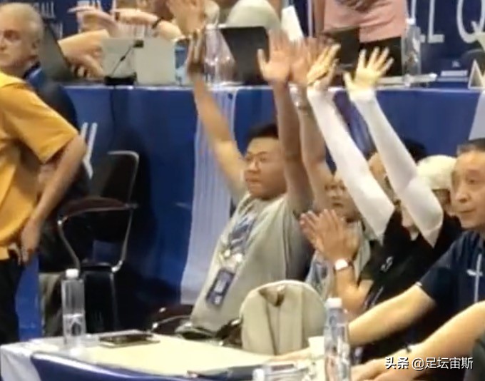 巩俐张常宁夺冠完整版,中国女排巩俐惊呆全场