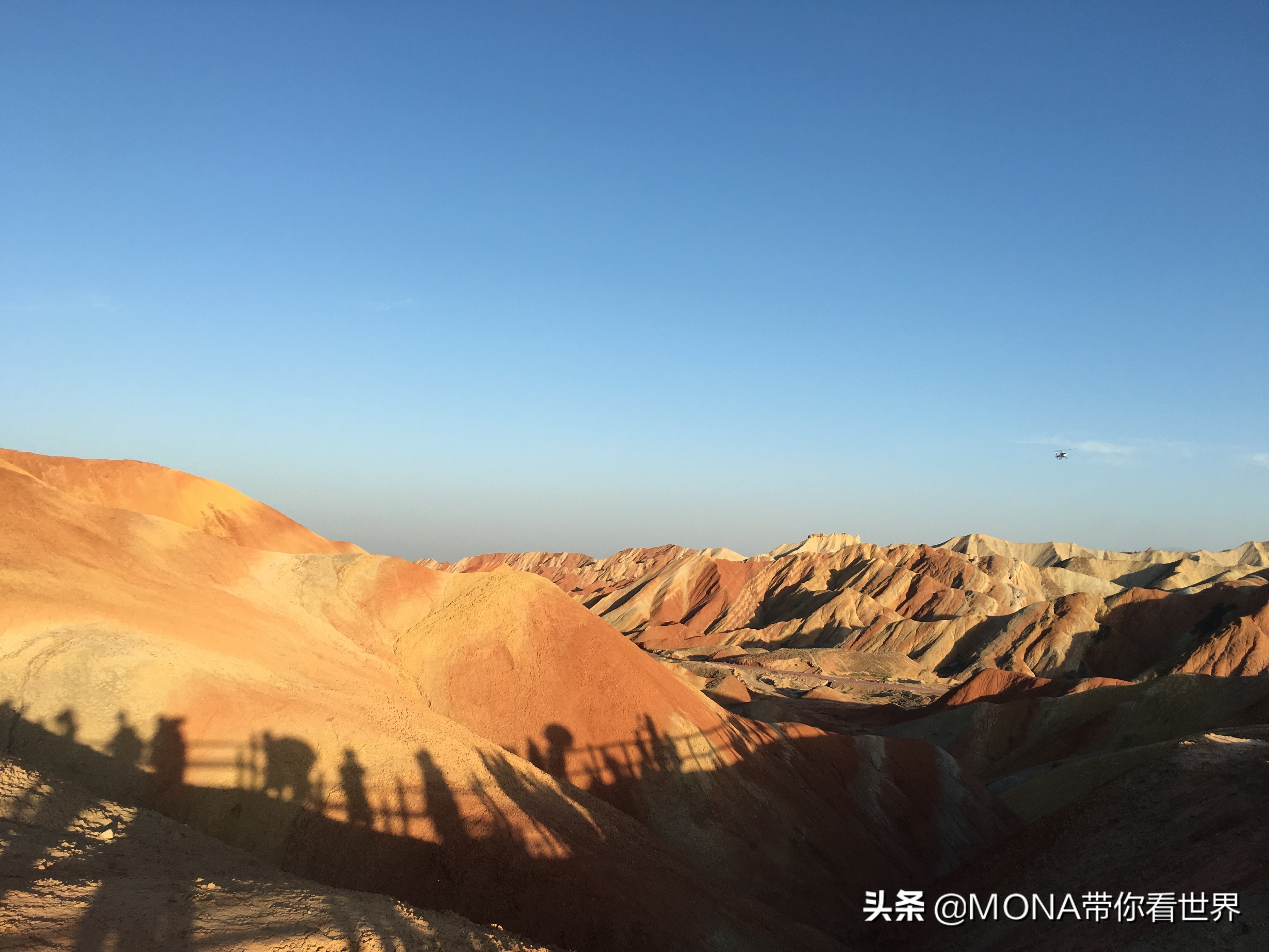 神奇张掖：这里除了超美的丹霞地貌，还有世界第一的军马场