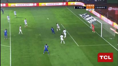 31岁“中超罪人”终于“爆发”：世界级“磁铁脚”停球着实惊艳！