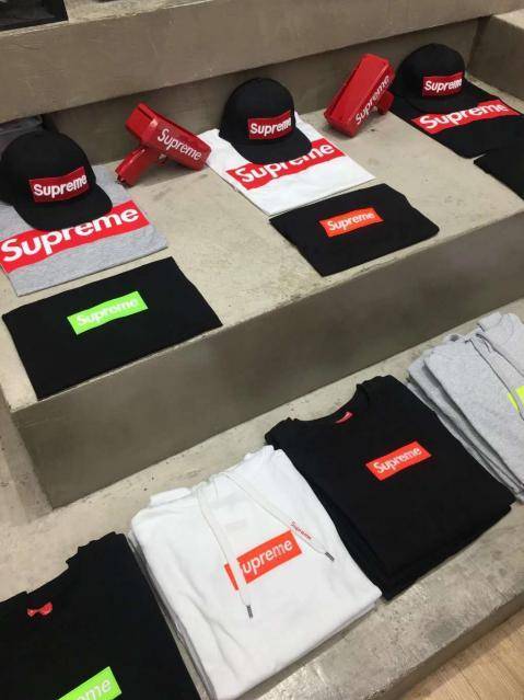 supreme是不是有好多冒牌实体店,中国supreme实体店真的假的