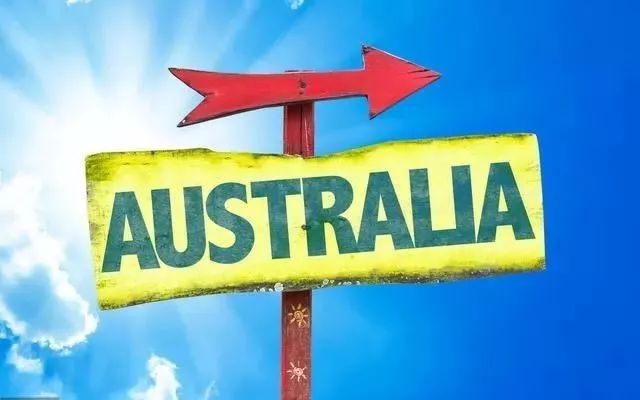 出国打工的真实收入及年纪要求,出国打工到底能挣多少钱