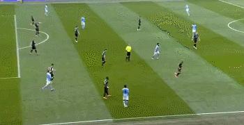 曼城5:1狼斯特林错失机会,复盘曼城1:2曼联