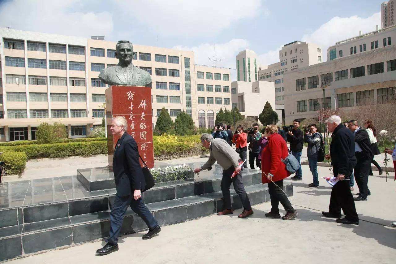 新西兰作家路易艾黎,新西兰著名作家路易艾黎