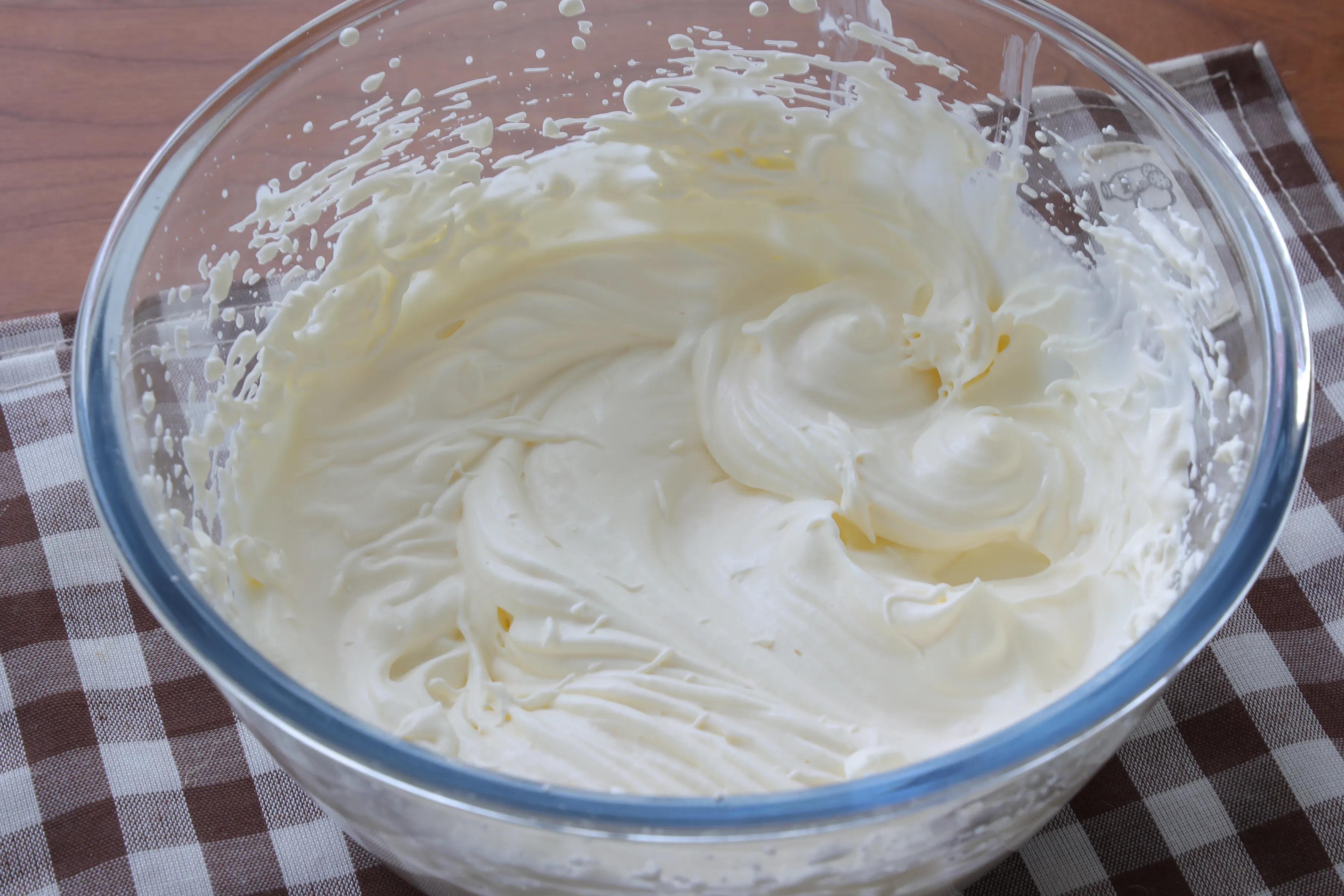 不回缩六寸戚风纸杯蛋糕,戚风蛋糕不塌陷不回缩不开裂