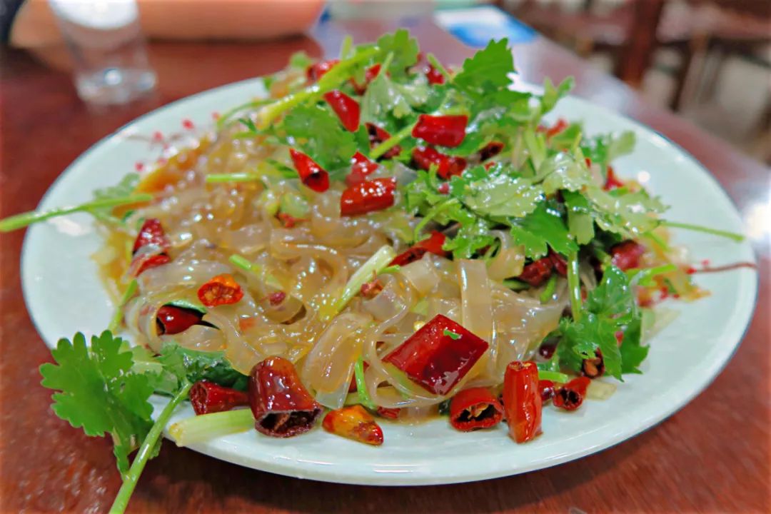 学生时代勾你馋虫的街边店，你和它上一次见面隔了几年？