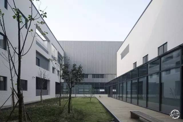 中国十大最美学校你都知道哪一些,中国最美八大中学