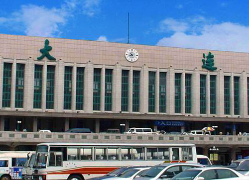 大连的名称什么时候设立的,大连是哪年被日本人占领的