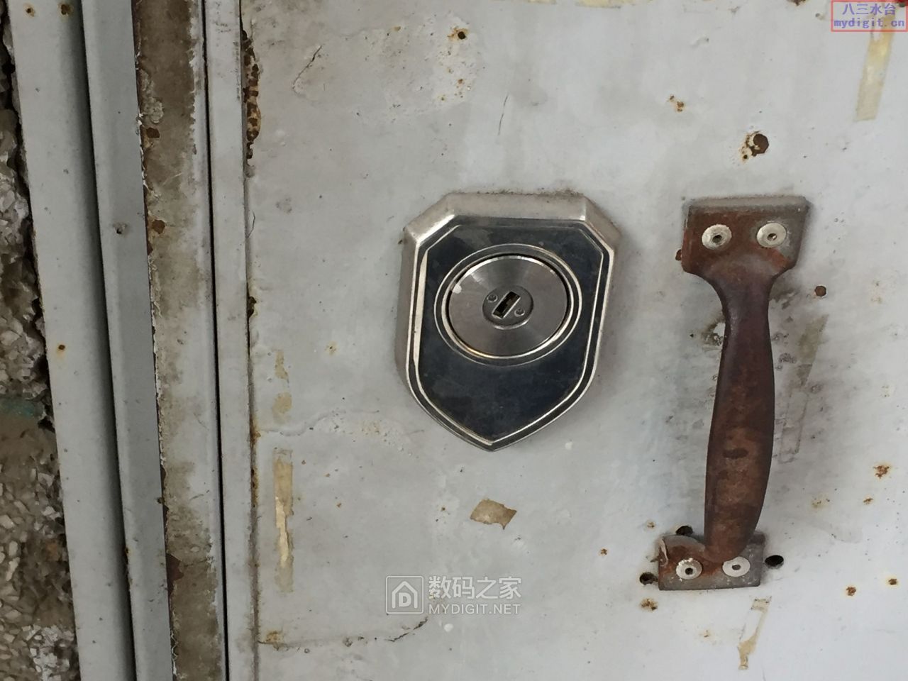 老式防盗门如何安装指纹锁,老防盗门指纹锁安装教程