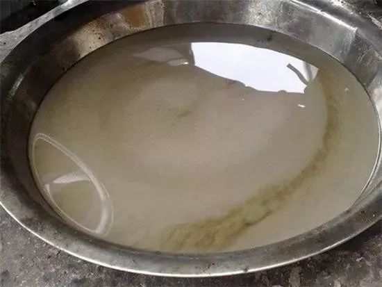 机油里面进水换机油能解决问题吗,机油进水乳化如何去水