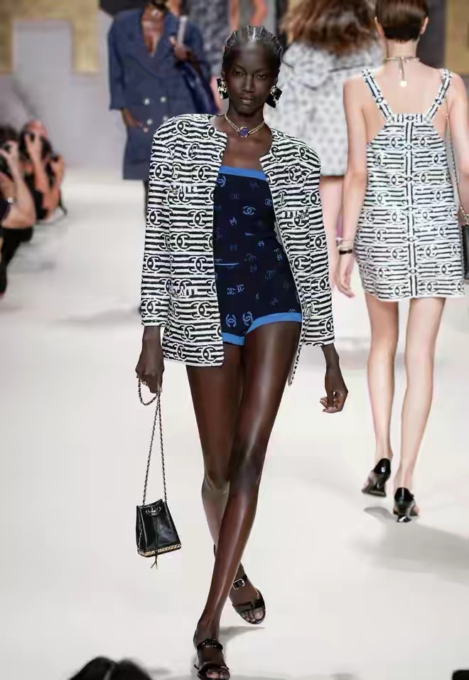 香奈儿chanel2020秀,香奈儿2022春夏女装发布会