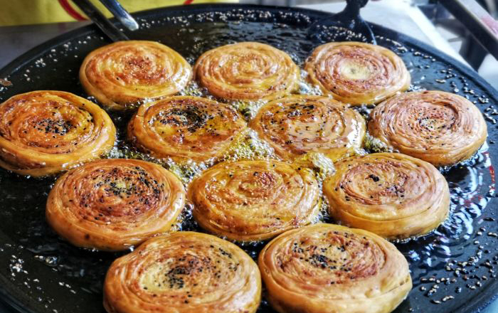 四川成都最火爆的街边摆摊小吃,四川小吃便宜好吃的城市