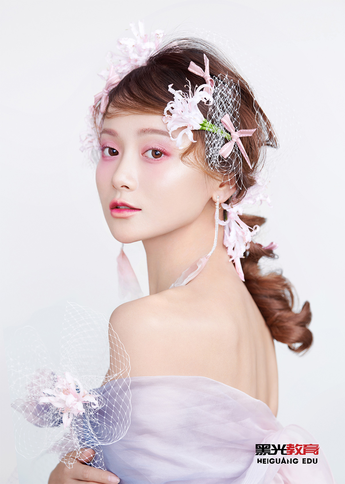 化妆师培训费用大概多少与哪些因素有关?