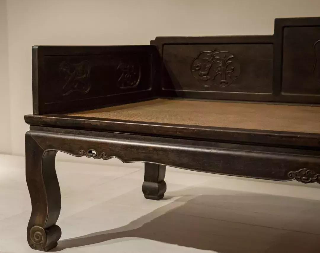 哪一种罗汉床最实用,适合在客厅罗汉床当卧具