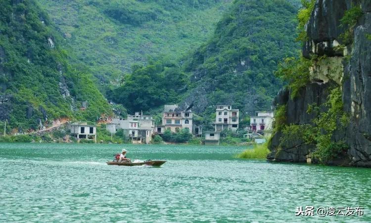 浩坤湖人间仙境,浩坤湖风景区旅游攻略