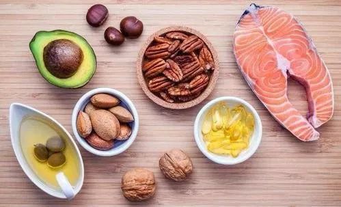 补充眼睛最爱的七大营养,让眼睛明亮起来