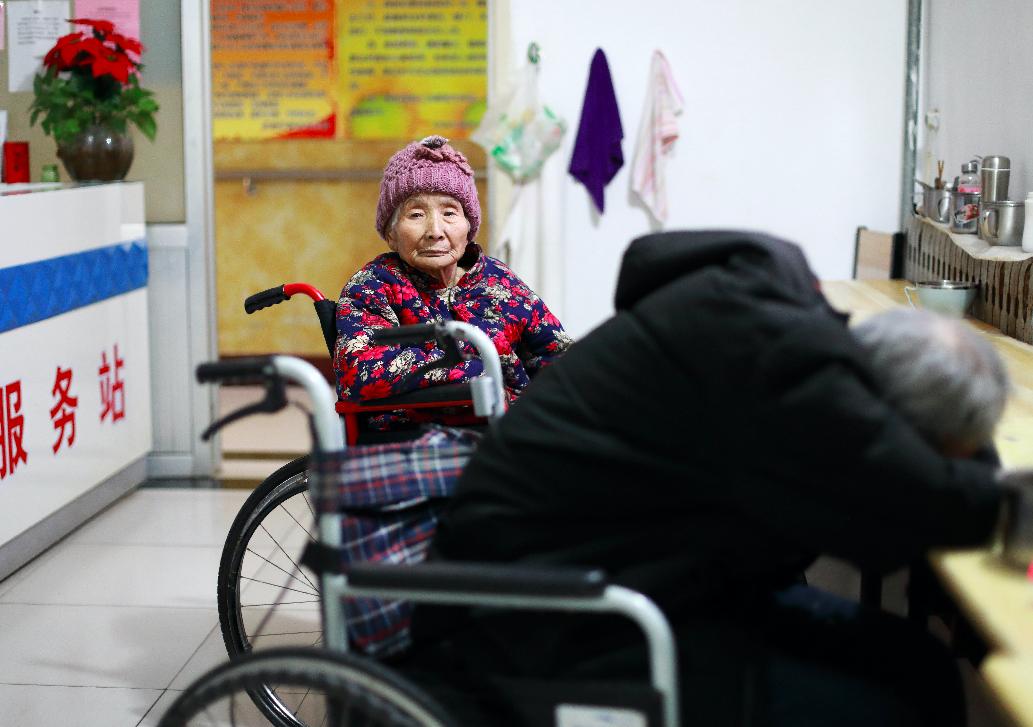 国产纸尿裤背后的故事,70万片成人纸尿裤背后的孤独人生