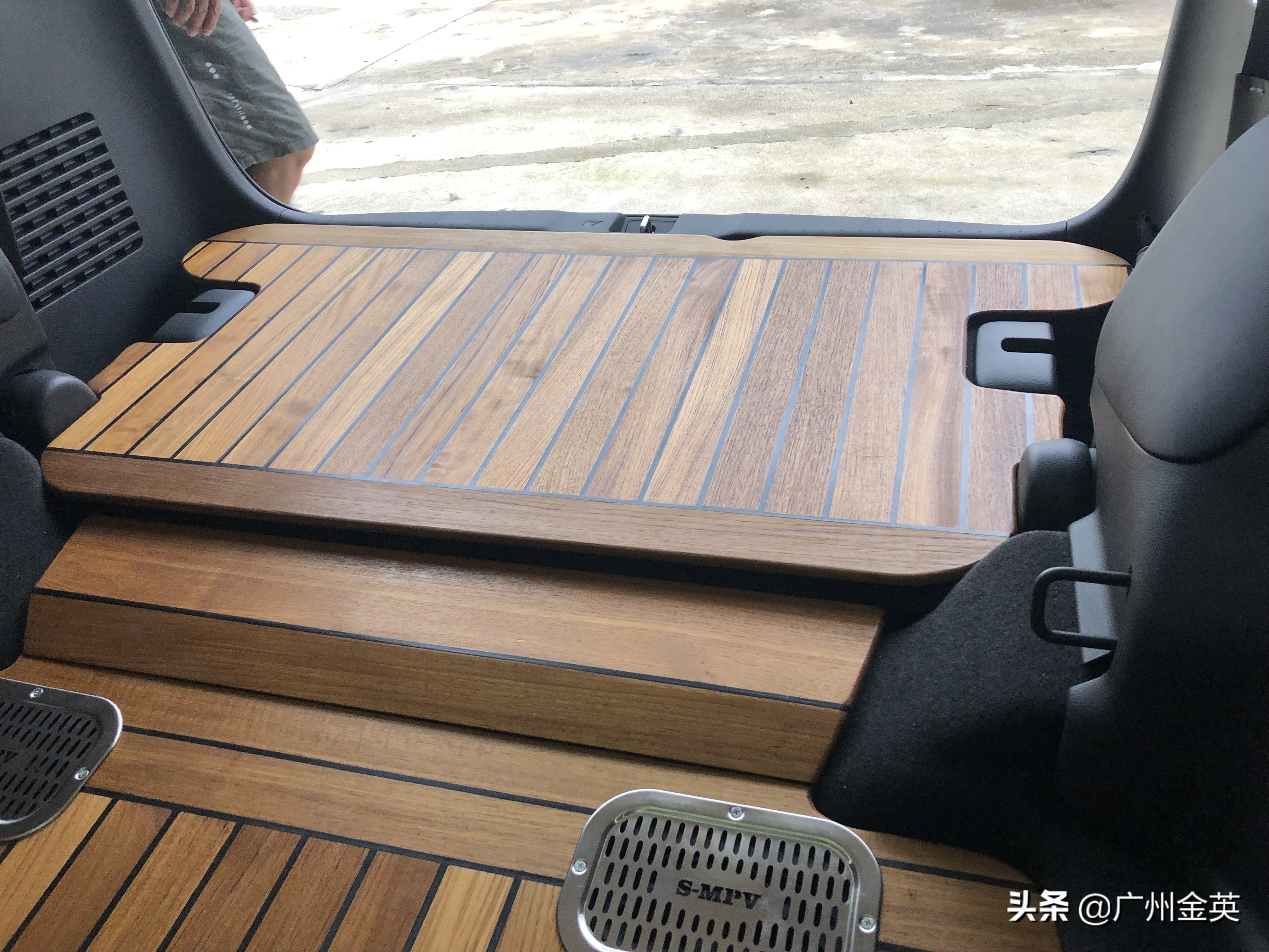 奥德赛艾力绅脚垫通用吗,本田艾力绅游艇木脚垫安装