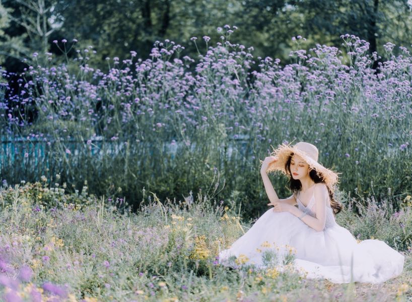 花海拍摄技巧儿童,花海拍照技术的技巧和方法