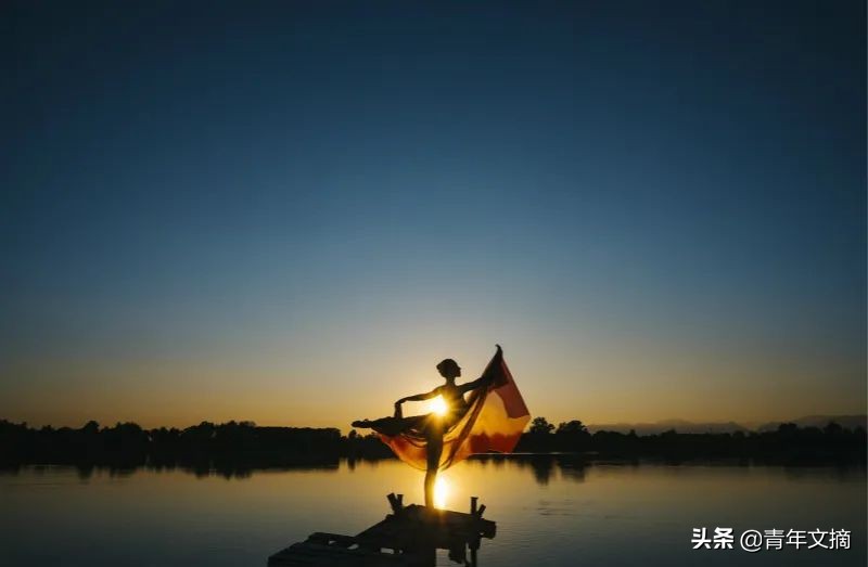 被父母催婚该怎么回怼,面对父母的催婚我们该何去何从